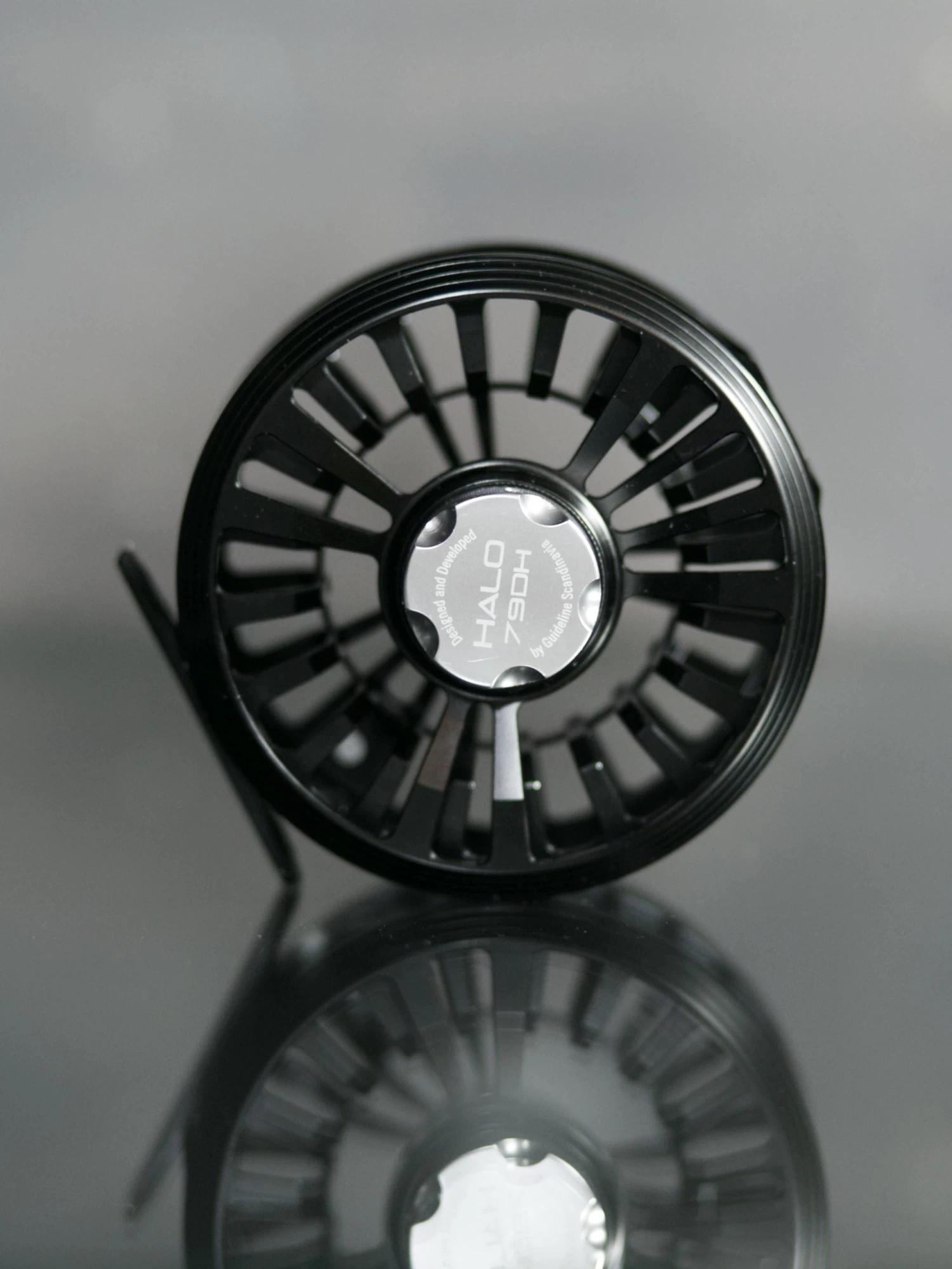 Guideline Halo DH Fliegenrolle Black Stealth – Bild 4